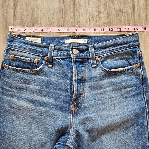 Levi’s Wedgie Jeans Women’s 28 High Rise Straight Leg Medium Wash Denim Y2K - Picture 4 of 12